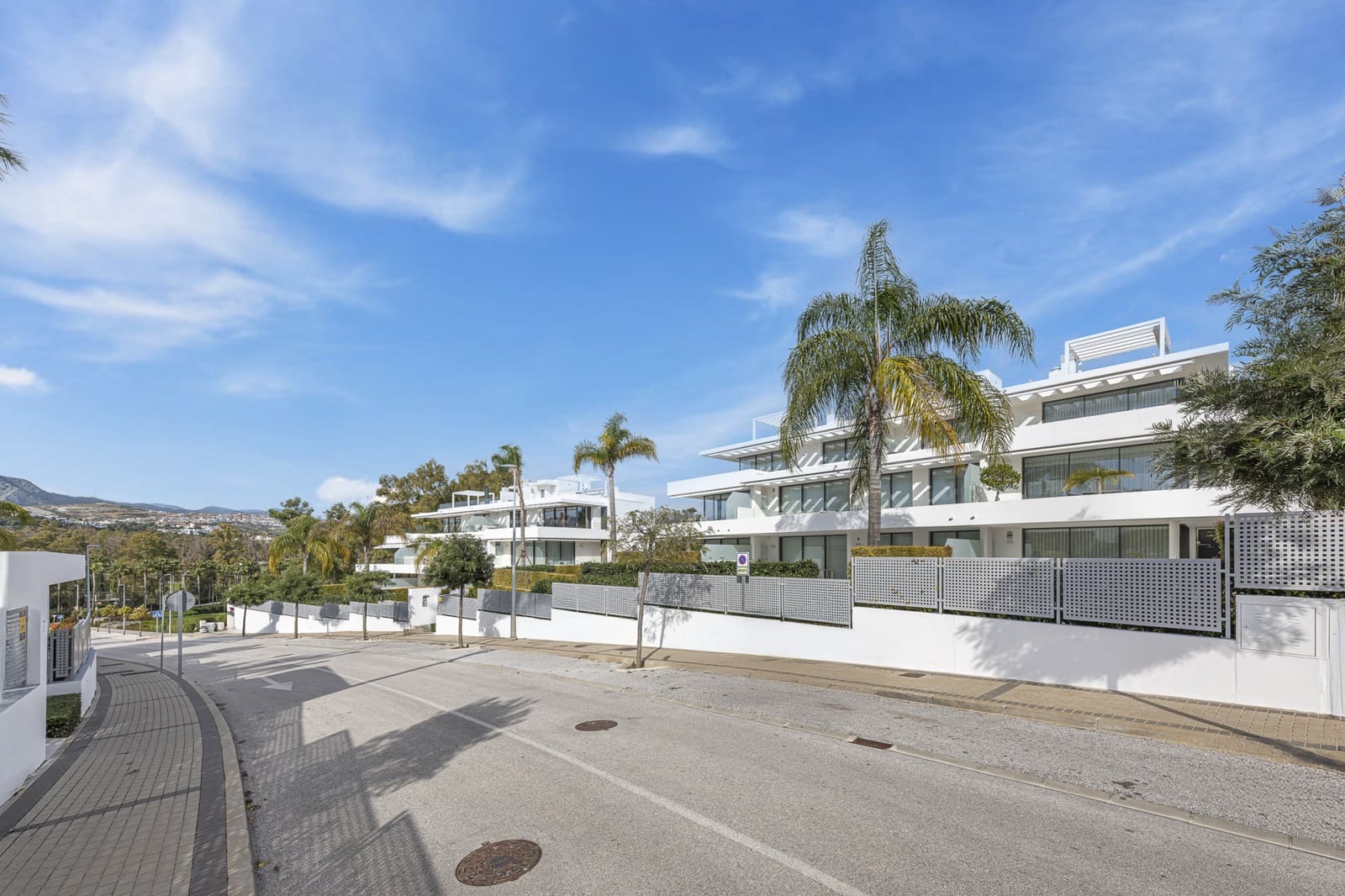 3 slaapkamer Penthouse voor vakantieverhuur in Atalaya-Isdabe met zwembad garage - € 2.051 (Ref: 8776148)