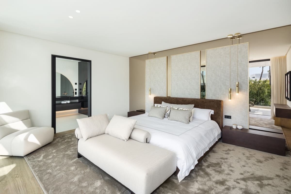 6 slaapkamer Villa te koop in Marbella met zwembad garage - € 8.500.000 (Ref: 8817278)