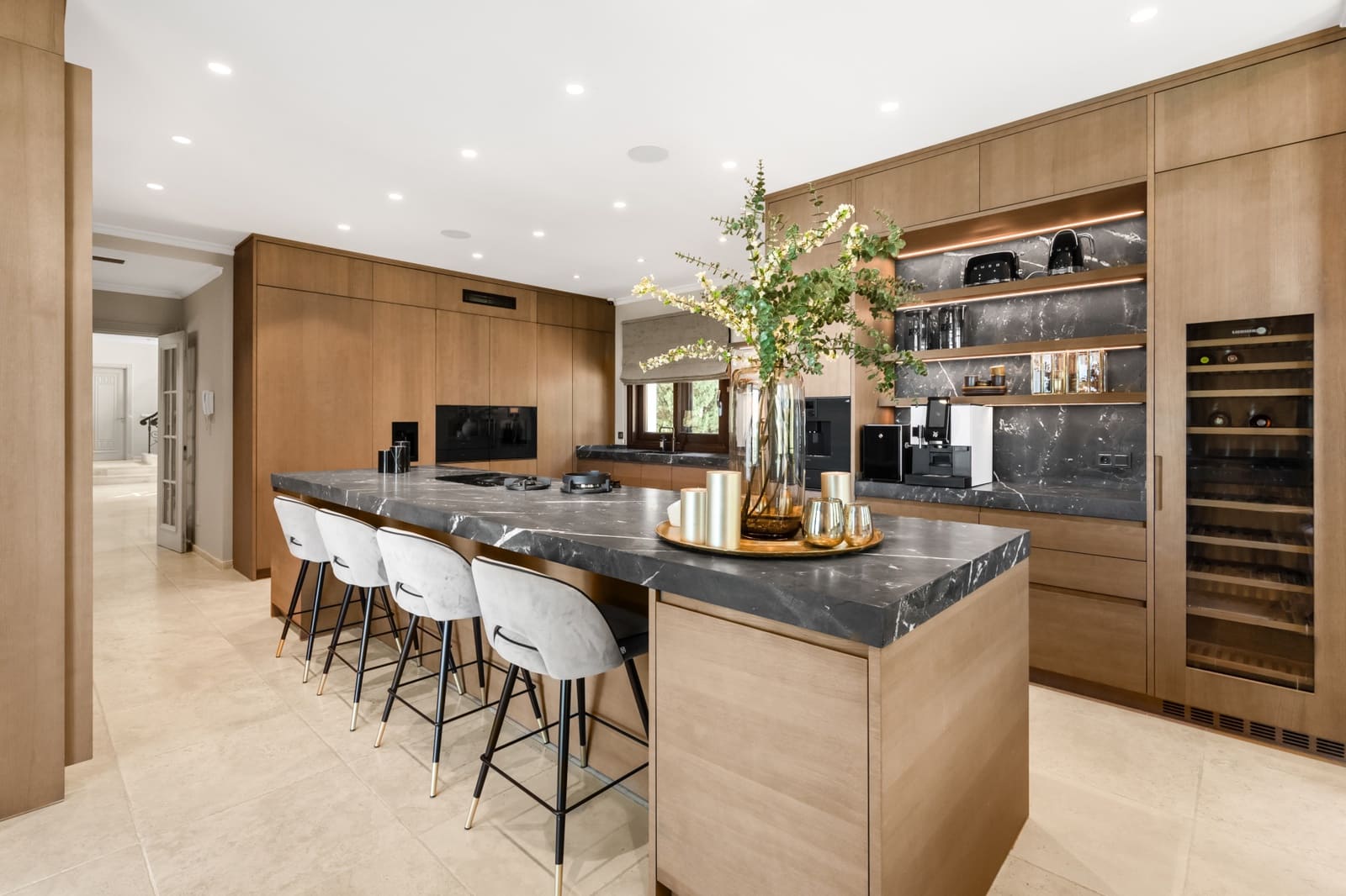 7 soverom Villa til salgs i Benahavis med svømmebasseng garasje - € 8 350 000 (Ref: 8817279)