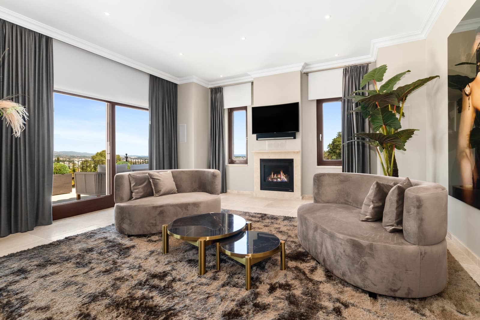 7 soverom Villa til salgs i Benahavis med svømmebasseng garasje - € 8 350 000 (Ref: 8817279)