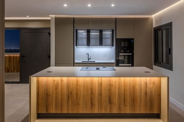 2 slaapkamer Appartement te koop in Marbella met zwembad garage - € 890.000 (Ref: 8824865)