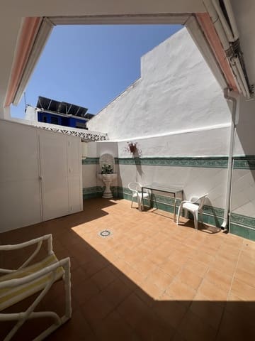 5 slaapkamer Halfvrijstaande villa te huur in San Pedro de Alcantara, Marbella met garage - € 4.000 (Ref: 8848904)