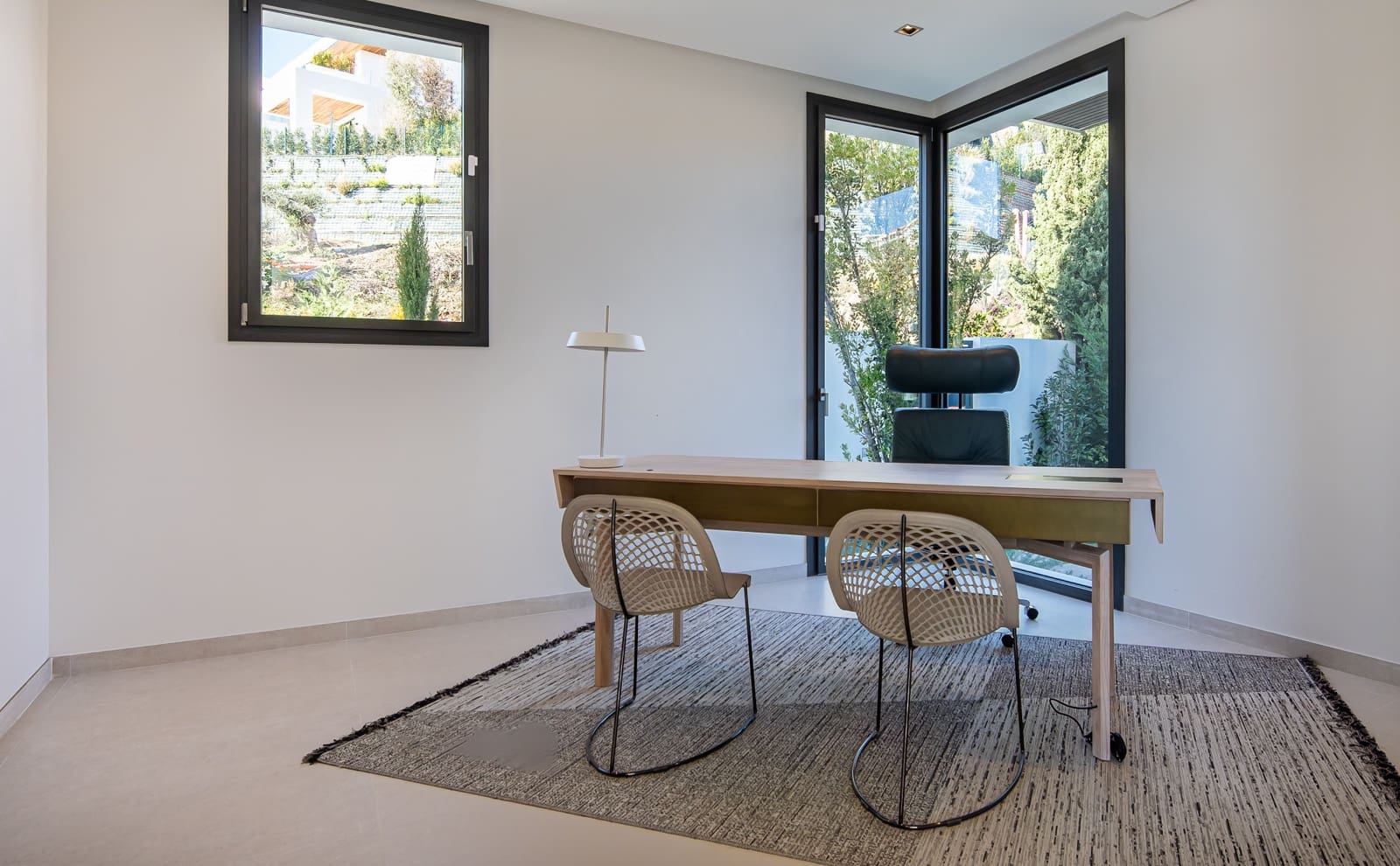 6 soverom Villa til salgs i La Quinta med svømmebasseng garasje - € 5 250 000 (Ref: 8851378)