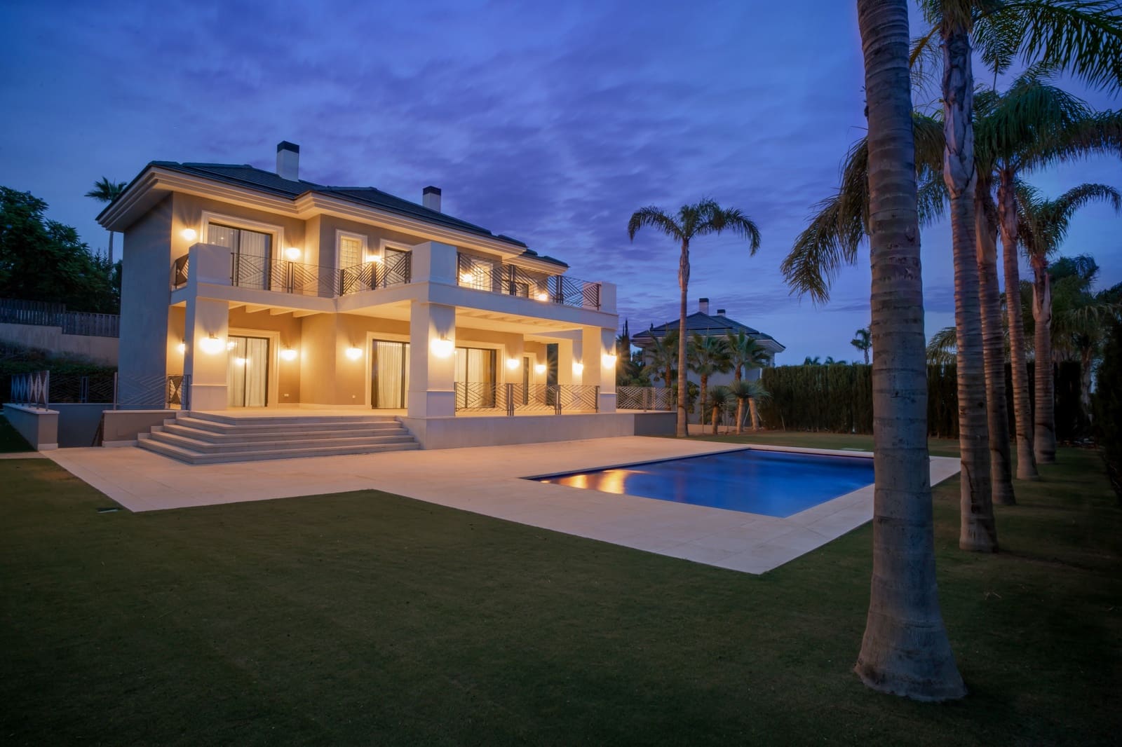 6 soverom Villa til salgs i Los Flamingos med svømmebasseng garasje - € 3 650 000 (Ref: 8854827)