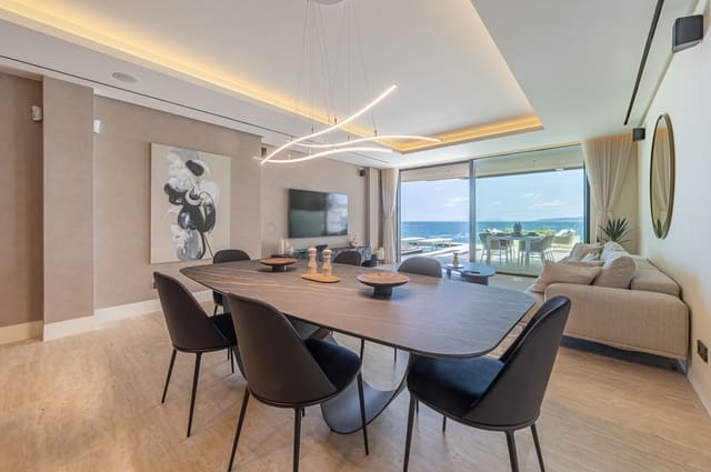 2 slaapkamer Appartement te koop in Estepona met zwembad garage - € 2.395.000 (Ref: 8874356)