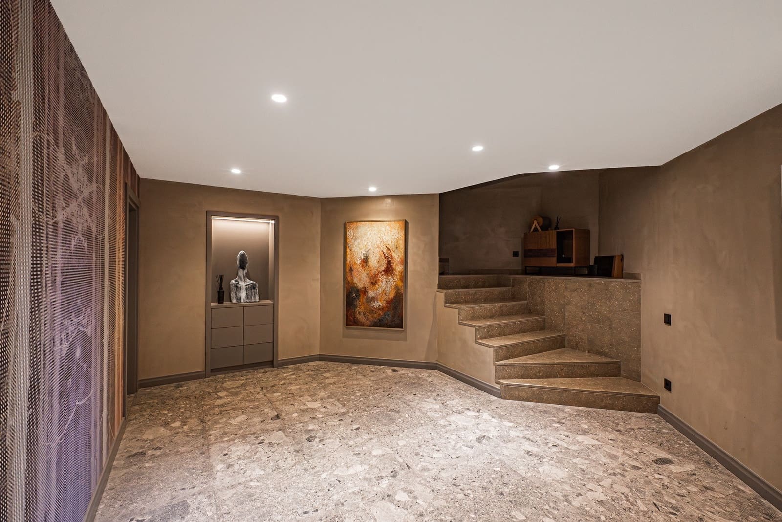 10 bedroom Villa for sale in Guadalmina with pool garage - € 12,900,000 (Ref: 8907414)