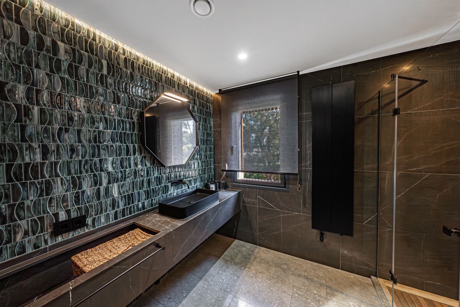 10 bedroom Villa for sale in Guadalmina with pool garage - € 12,900,000 (Ref: 8907414)