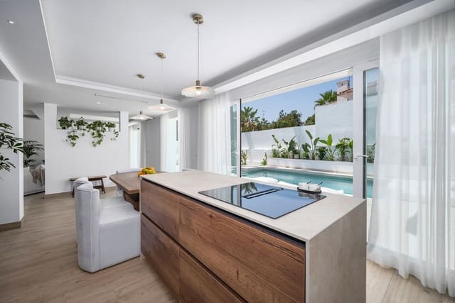 4 camera da letto Villa in vendita in Nueva Andalucia, Marbella con piscina garage - 1.395.000 € (Rif: 8912797)