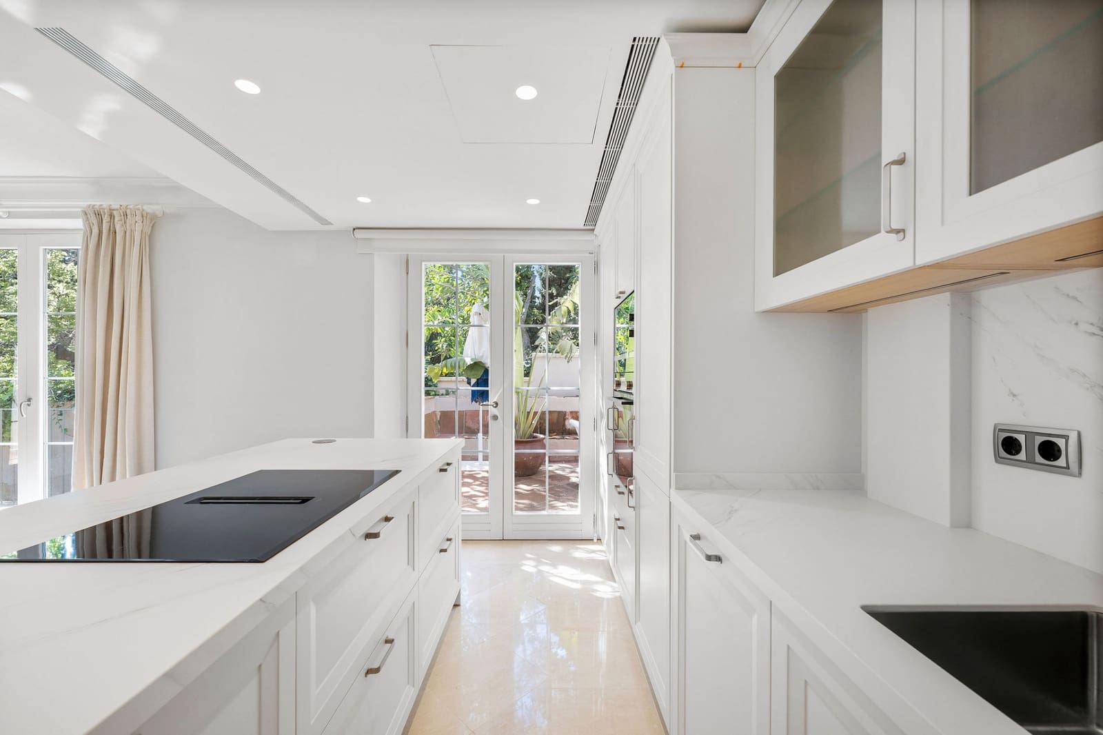 4 soveværelse Villa til leje i Marbella med swimmingpool - € 18.000 (Ref: 8941182)