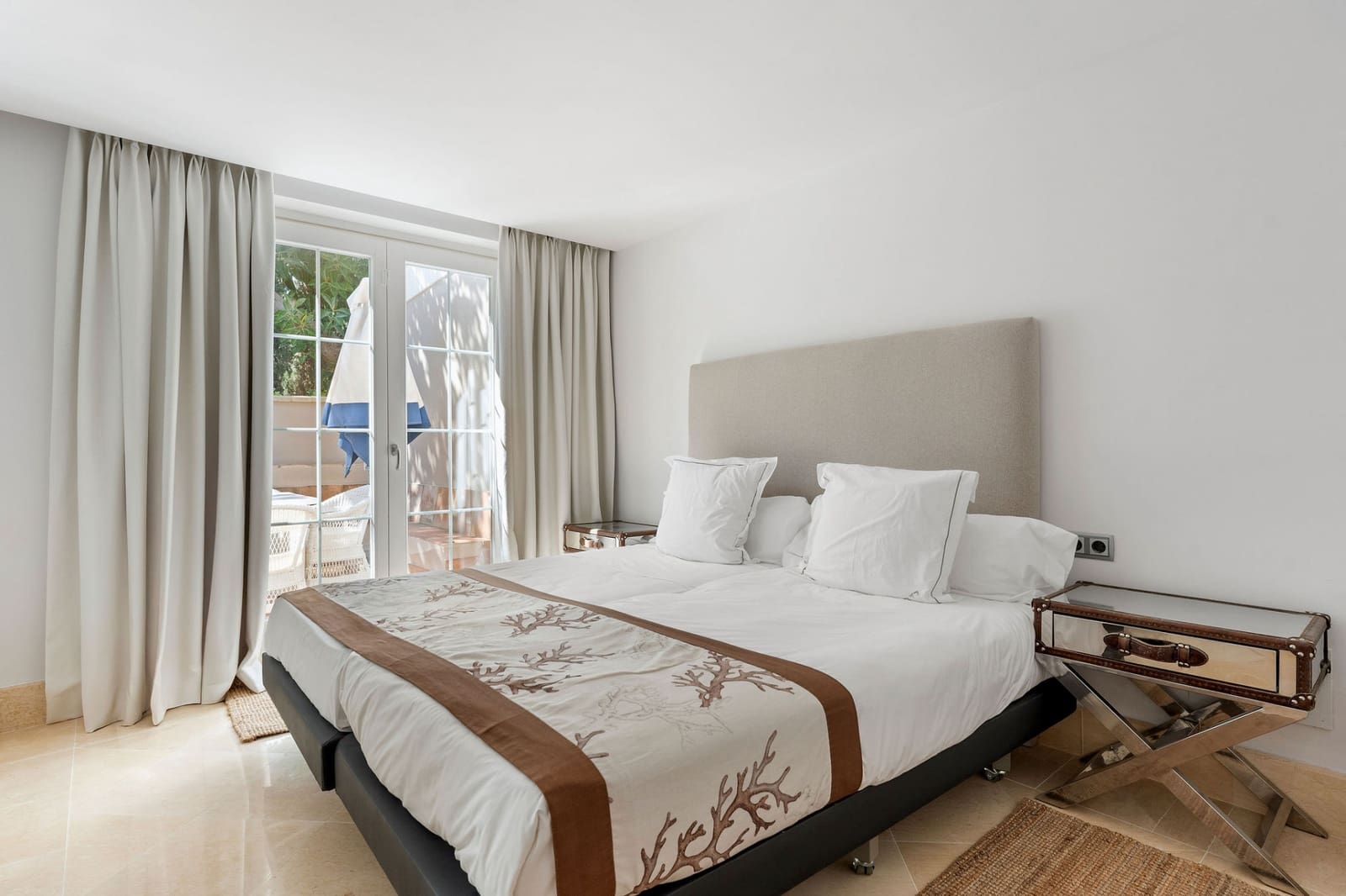 4 soveværelse Villa til leje i Marbella med swimmingpool - € 18.000 (Ref: 8941182)