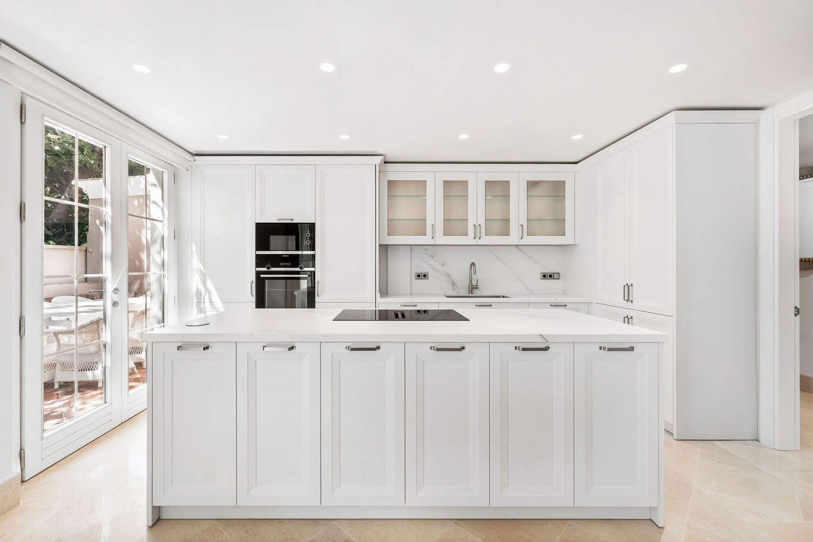 4 soveværelse Villa til leje i Marbella med swimmingpool - € 18.000 (Ref: 8941182)