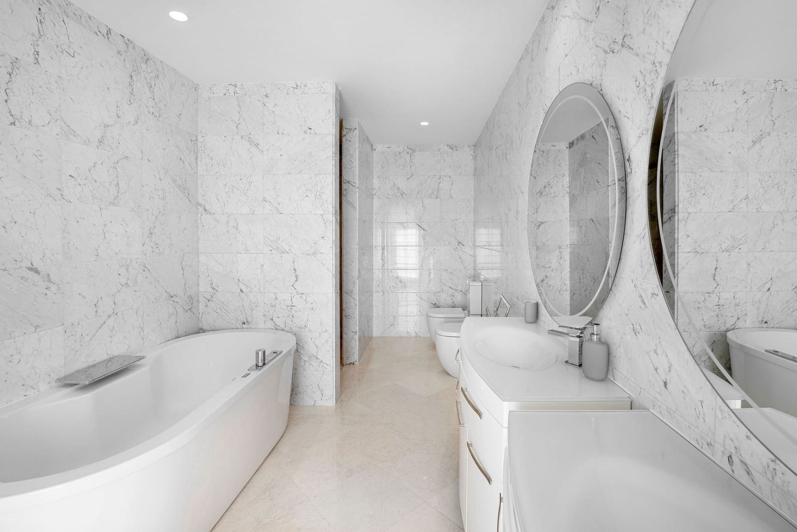 4 soveværelse Villa til leje i Marbella med swimmingpool - € 18.000 (Ref: 8941182)