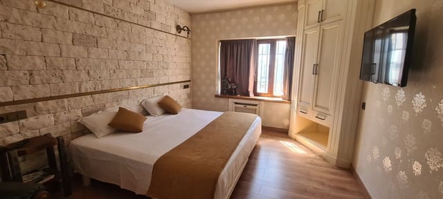 4 soveværelse Semi-Rækkehus til salg i Ronda - € 730.000 (Ref: 9057384)