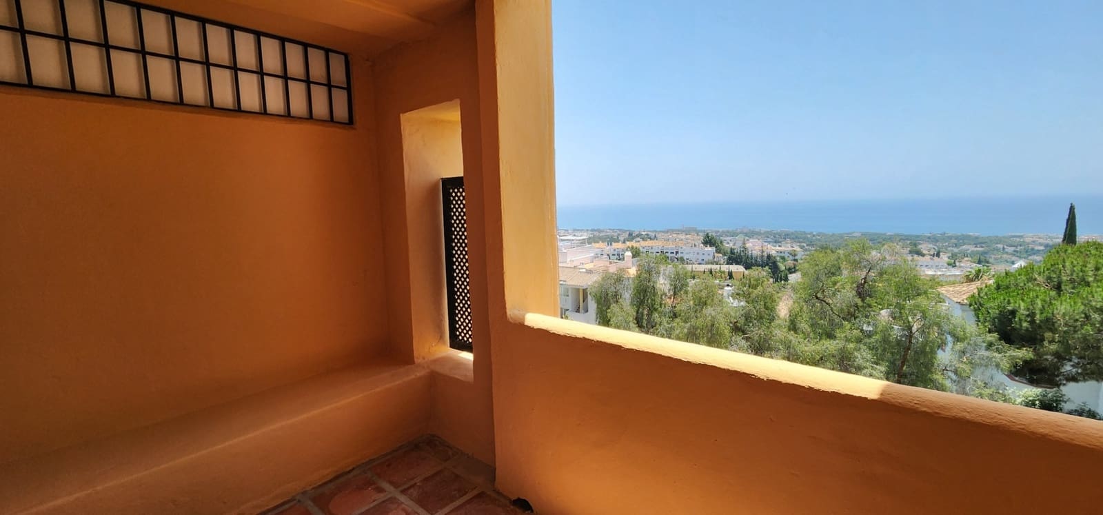 3 slaapkamer Appartement te huur in Calahonda met zwembad garage - € 2.200 (Ref: 9064994)