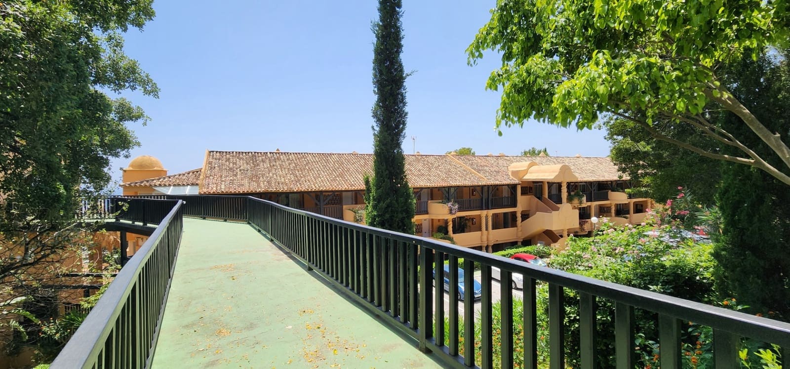 3 slaapkamer Appartement te huur in Calahonda met zwembad garage - € 2.200 (Ref: 9064994)