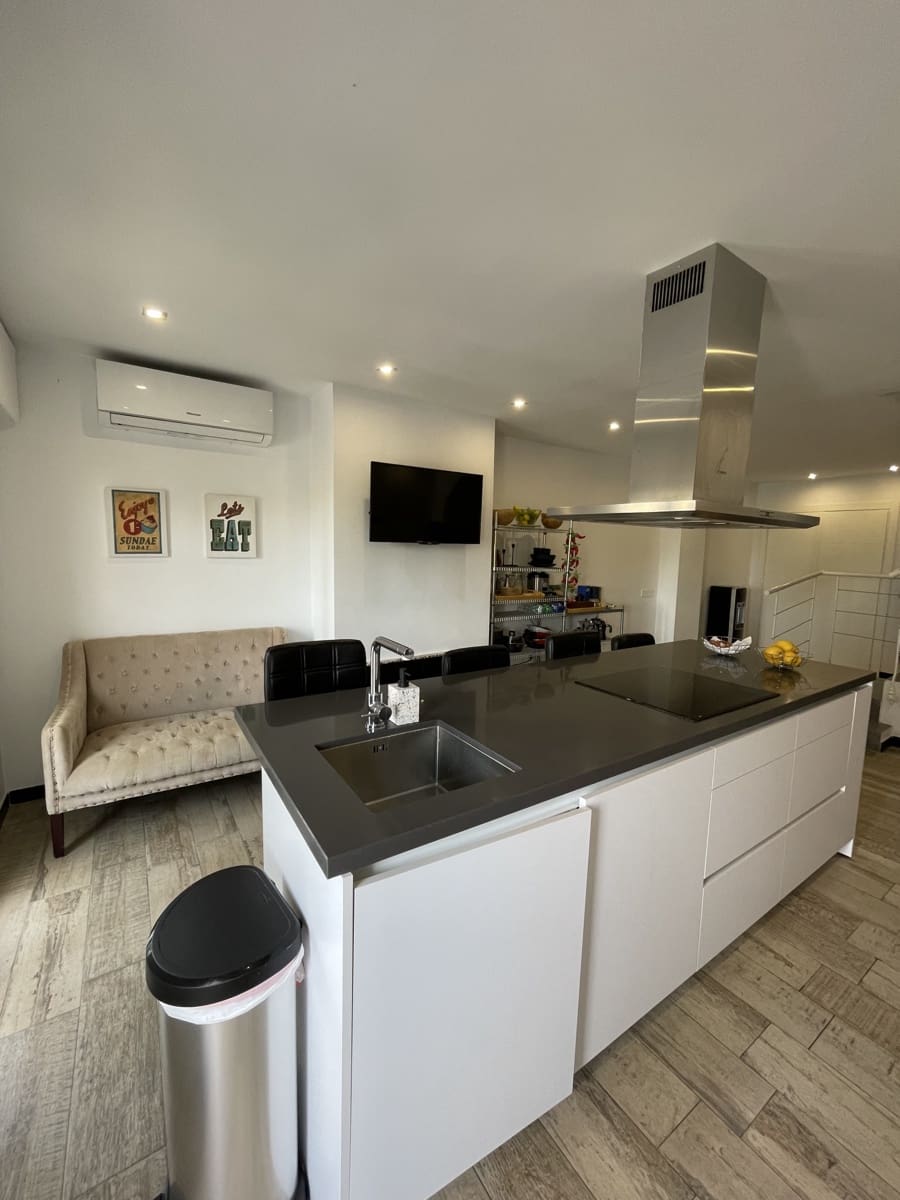 2 bedroom Townhouse for rent in Nueva Andalucia with pool garage - € 3,600 (Ref: 9102772)