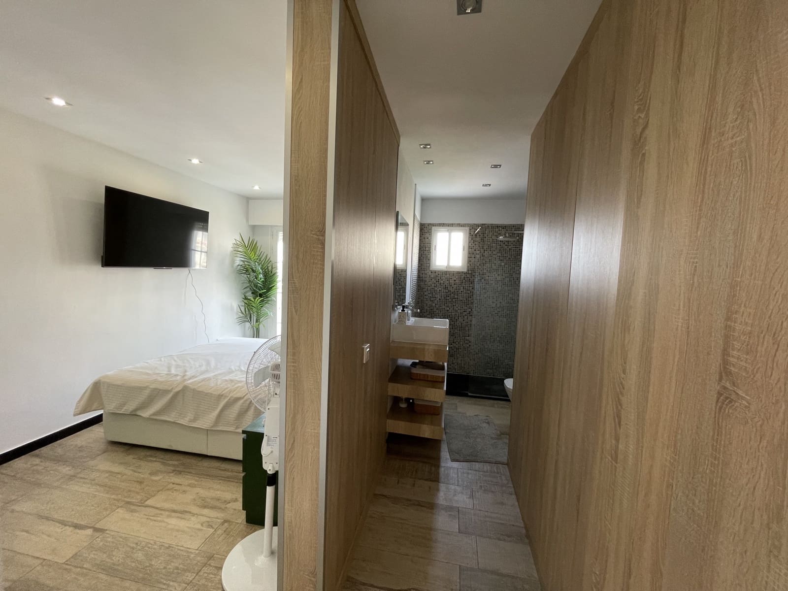 2 bedroom Townhouse for rent in Nueva Andalucia with pool garage - € 3,600 (Ref: 9102772)