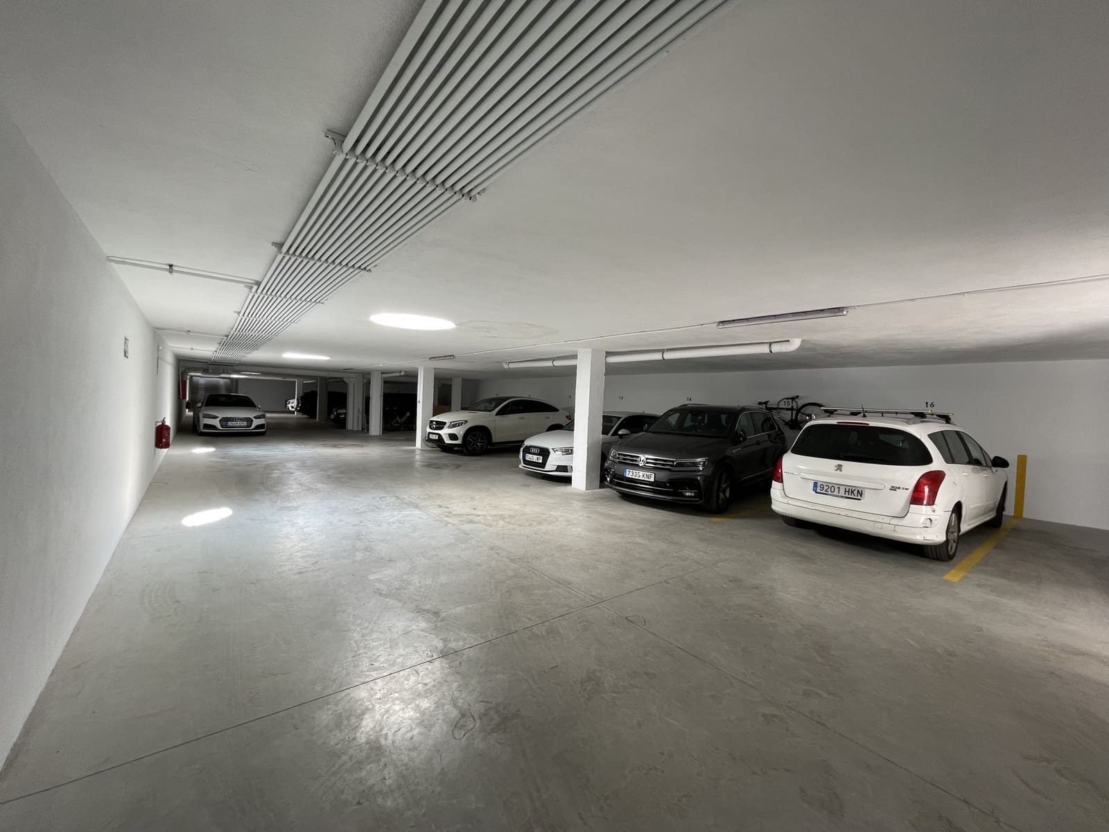 2 bedroom Townhouse for rent in Nueva Andalucia with pool garage - € 3,600 (Ref: 9102772)