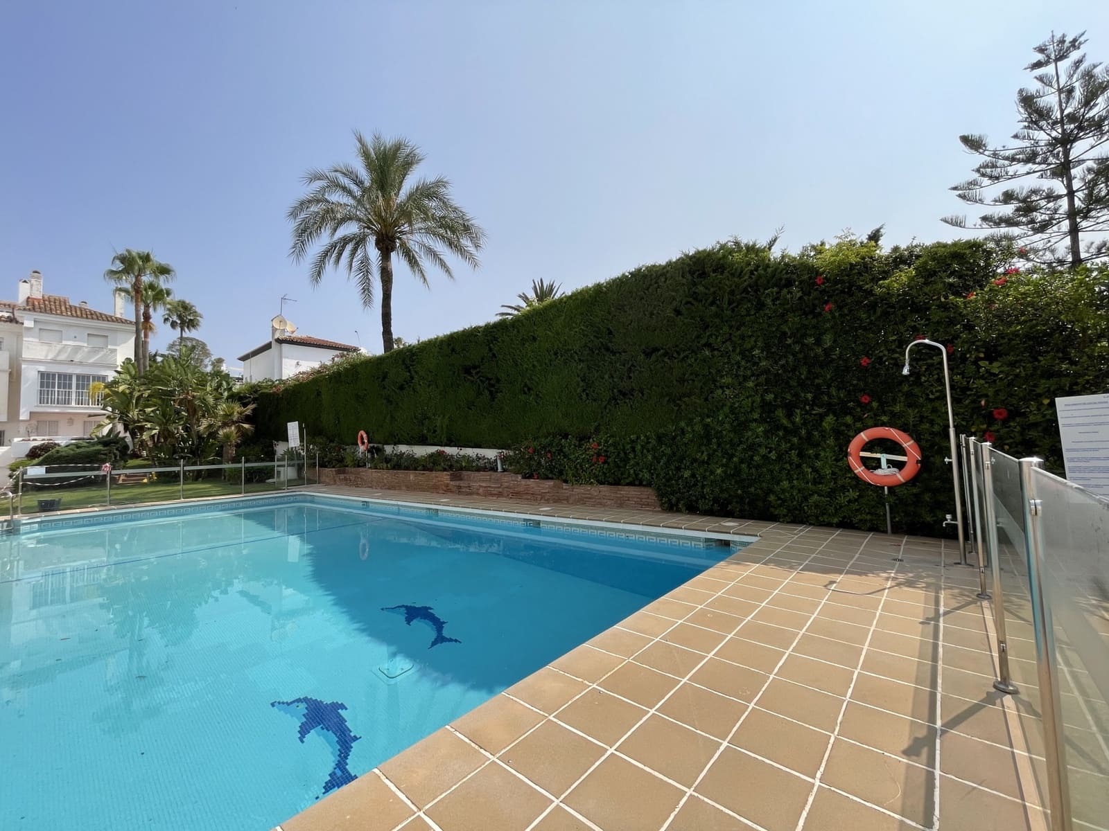 2 bedroom Townhouse for rent in Nueva Andalucia with pool garage - € 3,600 (Ref: 9102772)