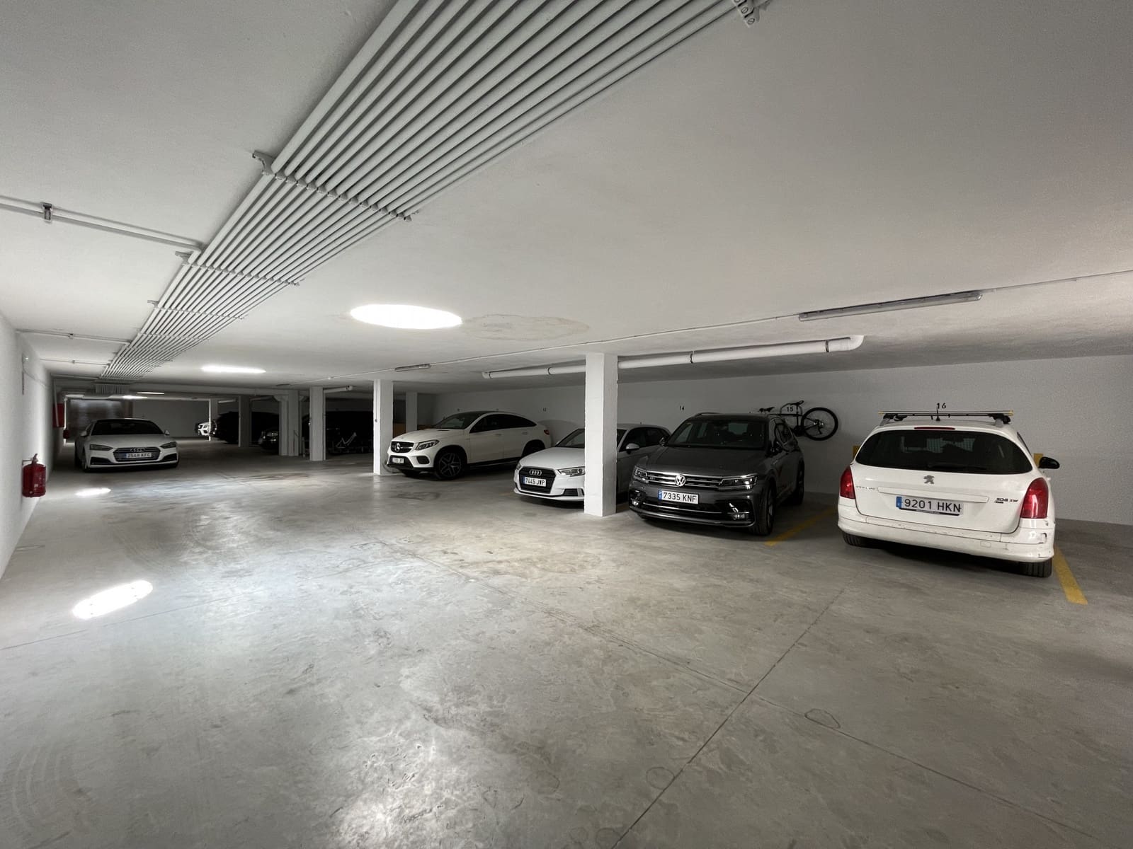 2 bedroom Townhouse for rent in Nueva Andalucia with pool garage - € 3,600 (Ref: 9102772)