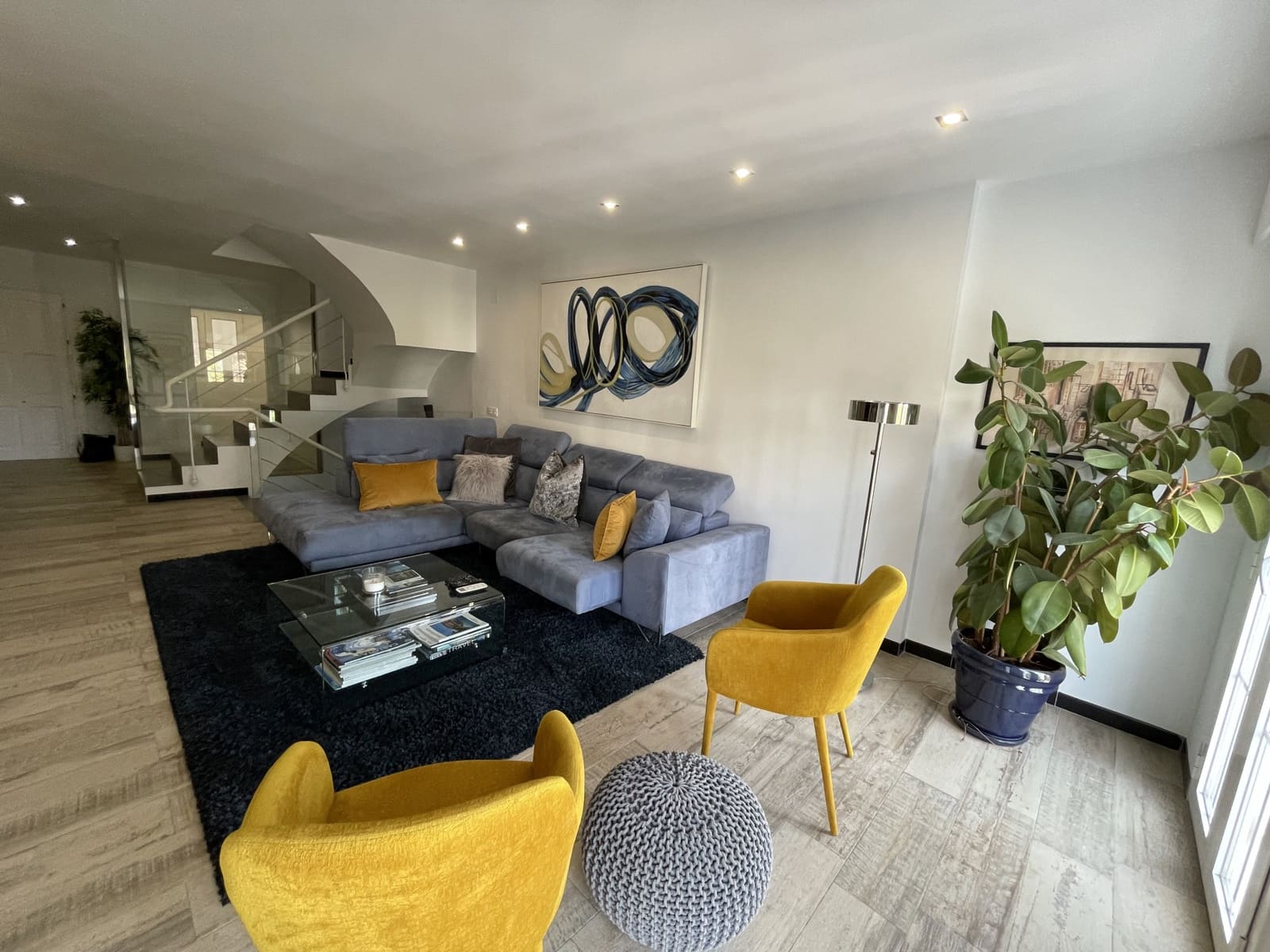 2 soveværelse Penthouse til leje i Nueva Andalucia med swimmingpool garage - € 8.000 (Ref: 9102772)