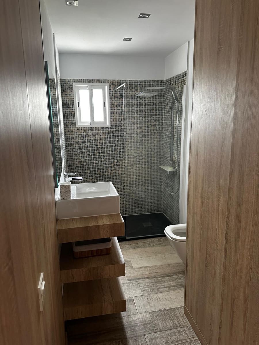 2 bedroom Townhouse for rent in Nueva Andalucia with pool garage - € 3,600 (Ref: 9102772)