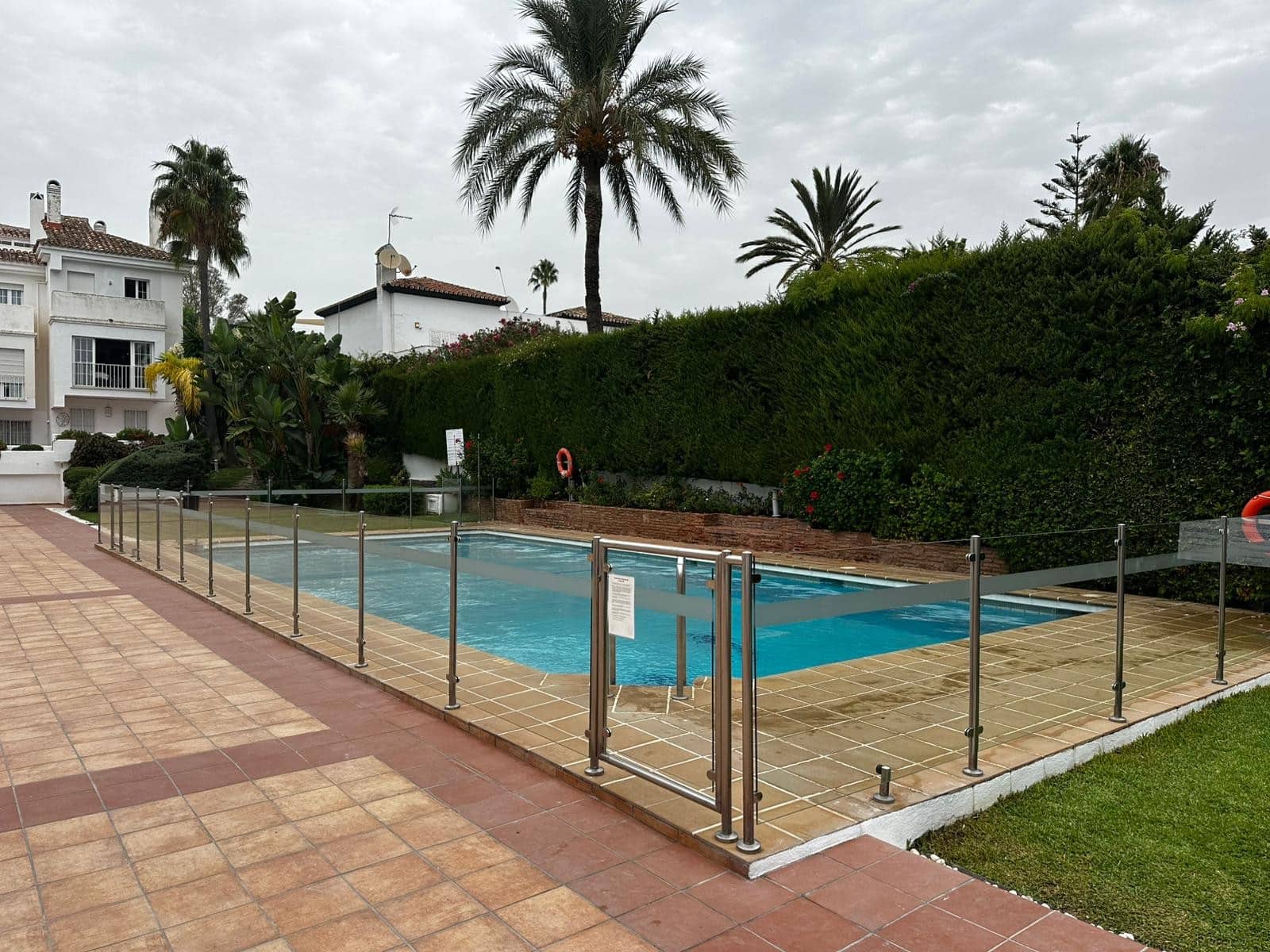 2 bedroom Townhouse for rent in Nueva Andalucia with pool garage - € 3,600 (Ref: 9102772)