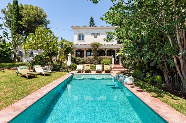 4 bedroom Villa for holiday rental in Nueva Andalucía Centro, Marbella with pool garage - € 6,300 (Ref: 9113978)