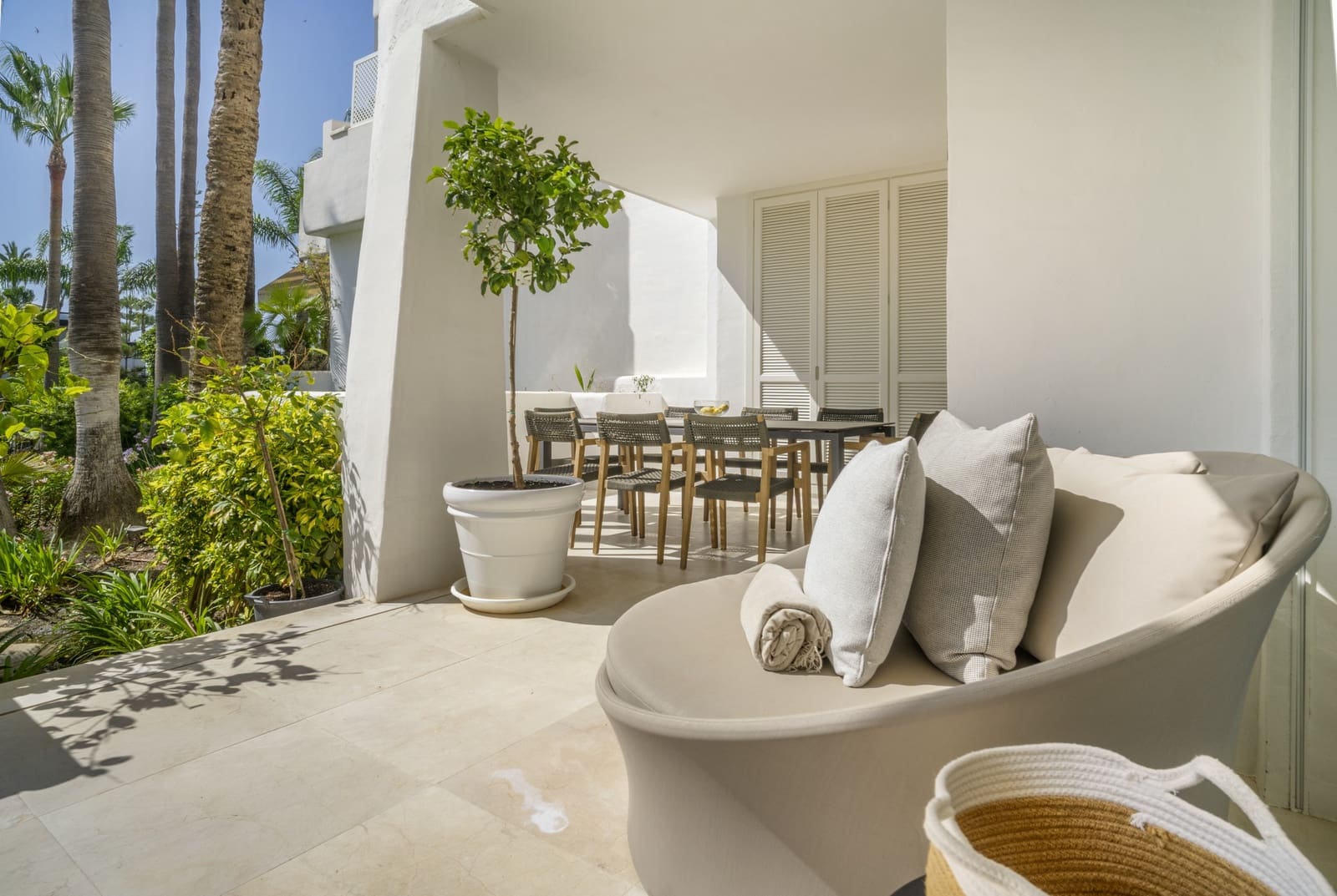 3 bedroom Apartment for sale in Marbella with pool garage - € 4,650,000 (Ref: 9129531)