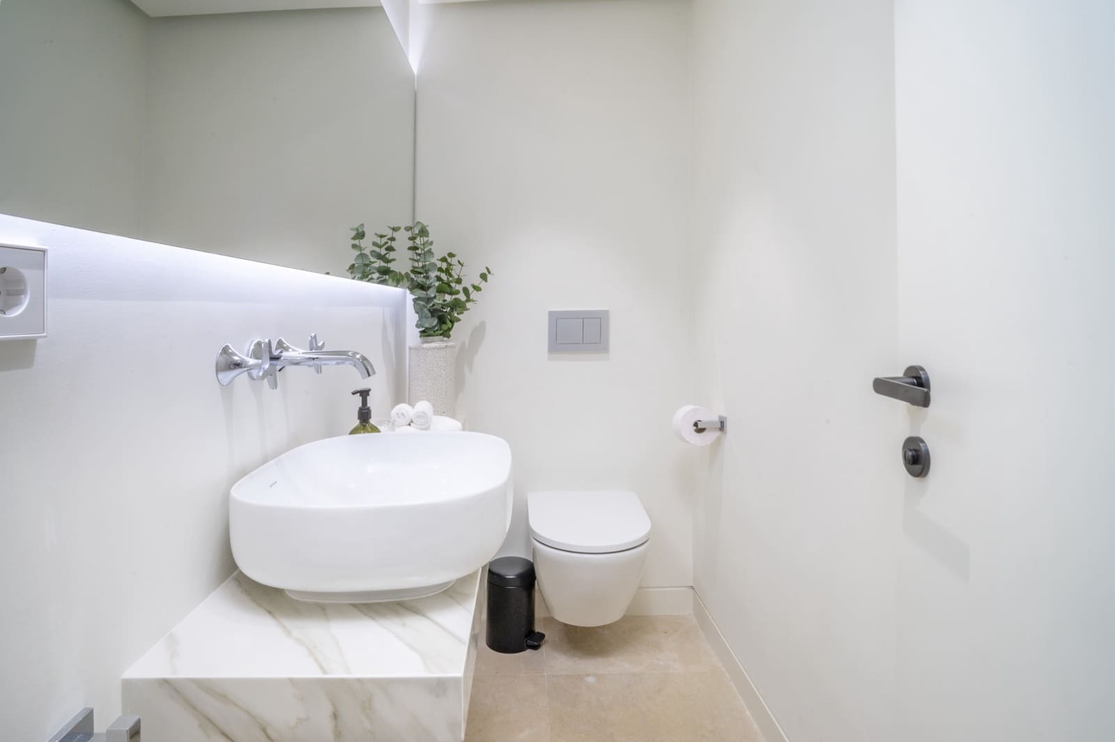 3 bedroom Apartment for sale in Marbella with pool garage - € 4,650,000 (Ref: 9129531)