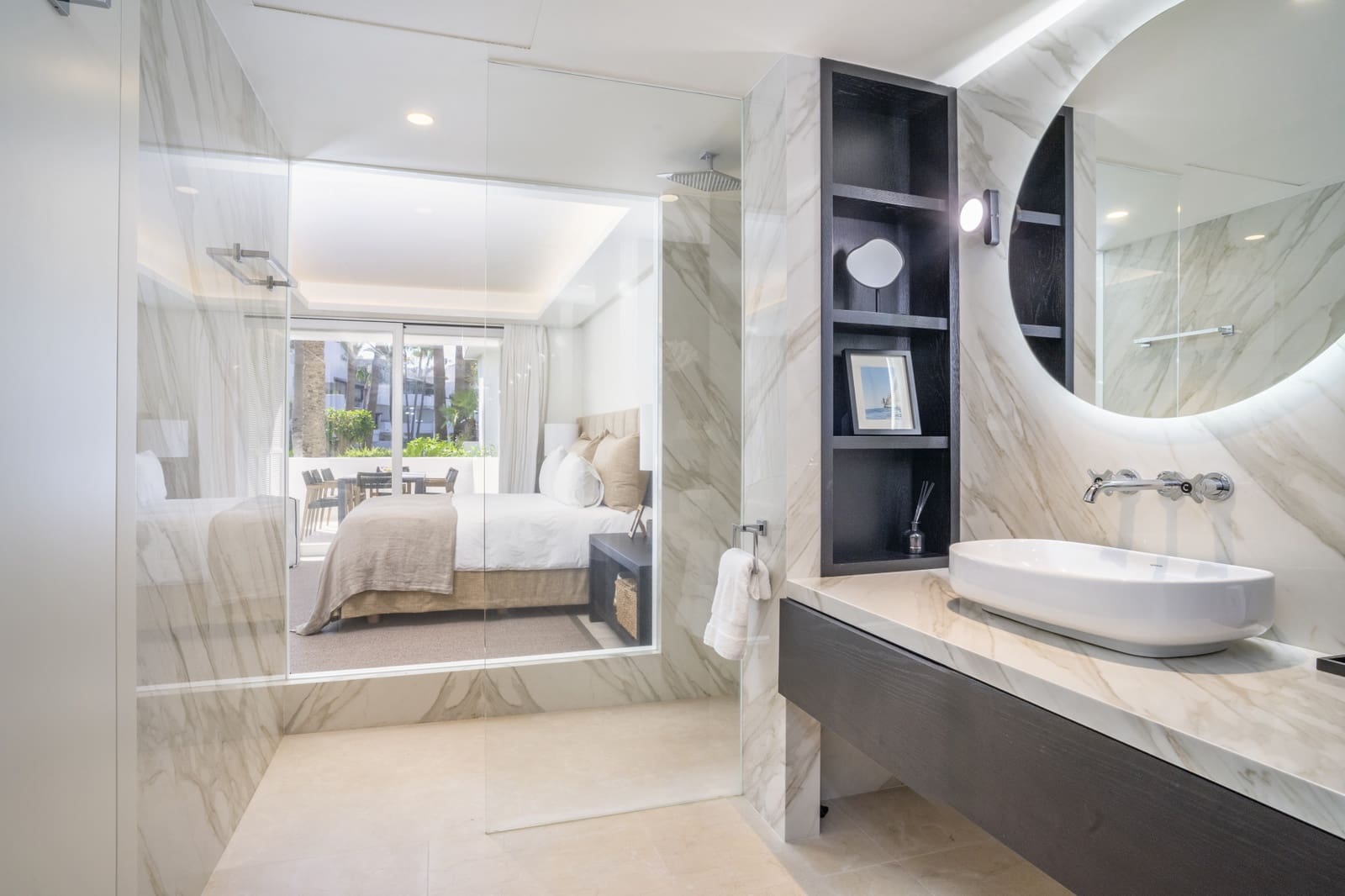 3 bedroom Apartment for sale in Marbella with pool garage - € 4,650,000 (Ref: 9129531)