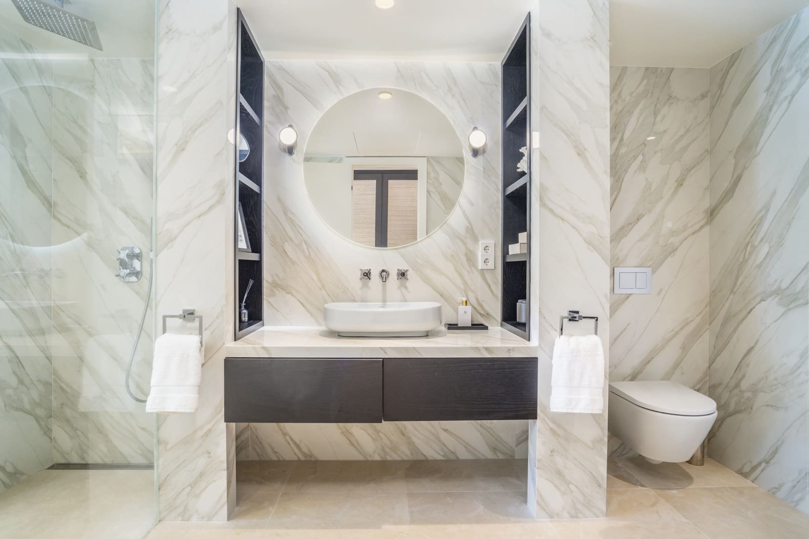 3 bedroom Apartment for sale in Marbella with pool garage - € 4,650,000 (Ref: 9129531)