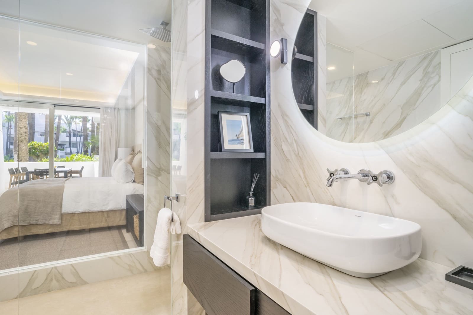 3 bedroom Apartment for sale in Marbella with pool garage - € 4,650,000 (Ref: 9129531)