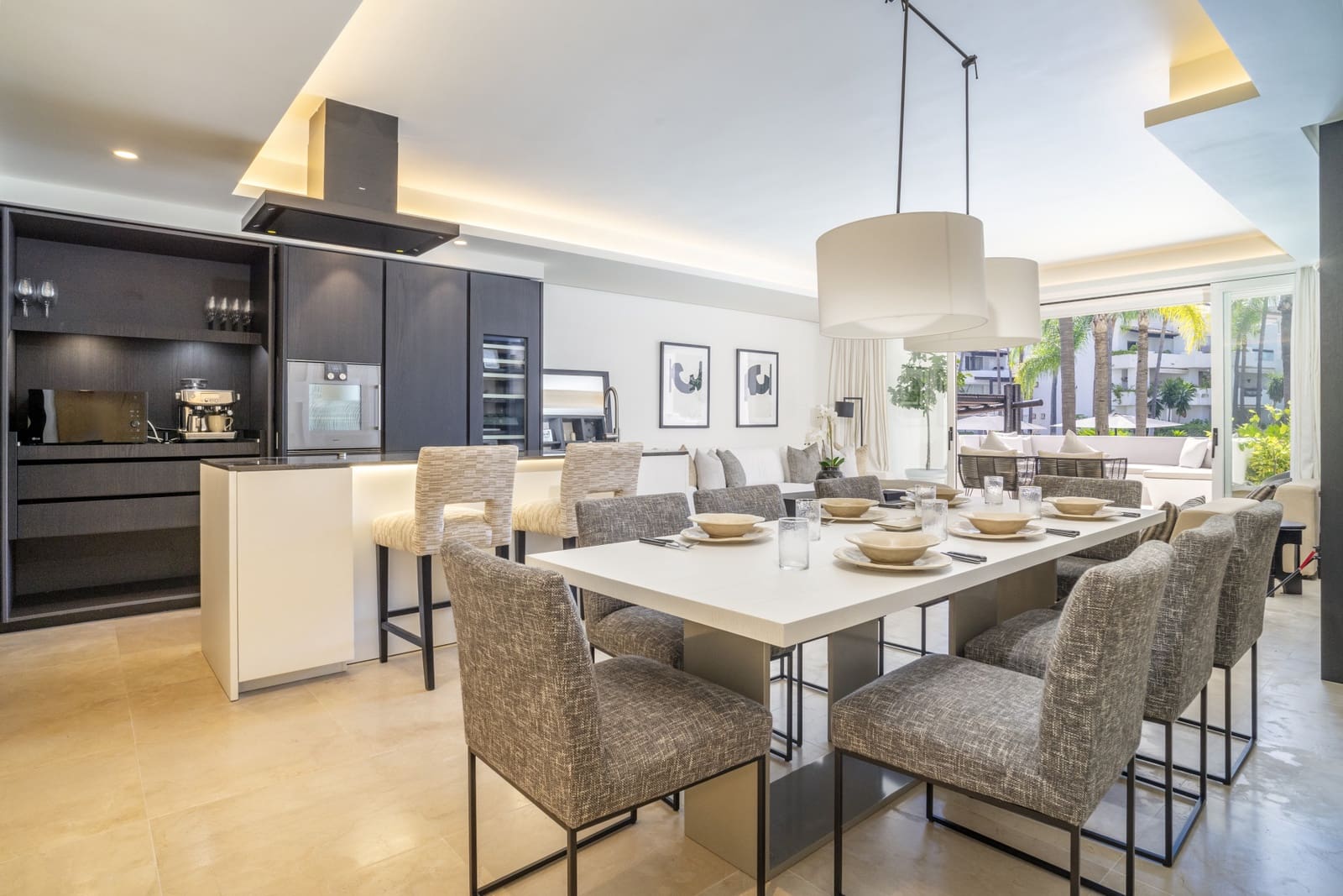 3 bedroom Apartment for sale in Marbella with pool garage - € 4,650,000 (Ref: 9129531)