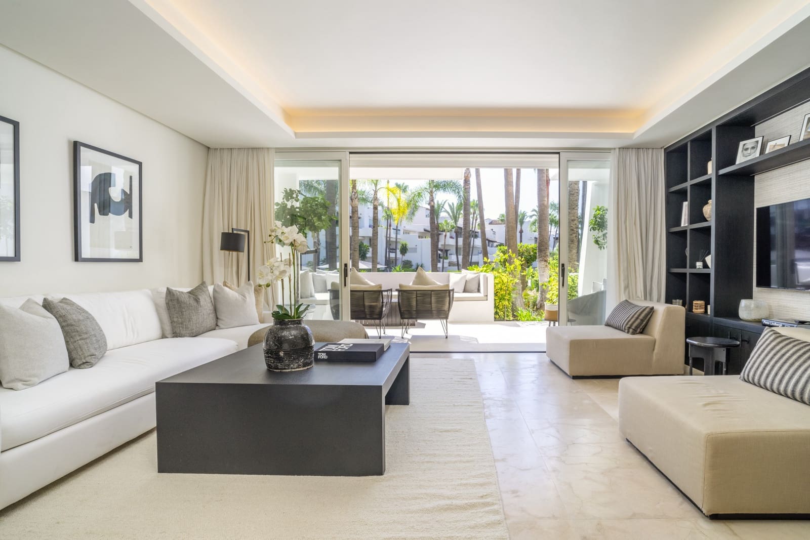 3 bedroom Apartment for sale in Marbella with pool garage - € 4,650,000 (Ref: 9129531)