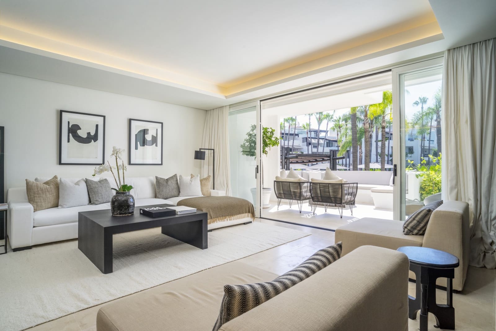 3 bedroom Apartment for sale in Marbella with pool garage - € 4,650,000 (Ref: 9129531)