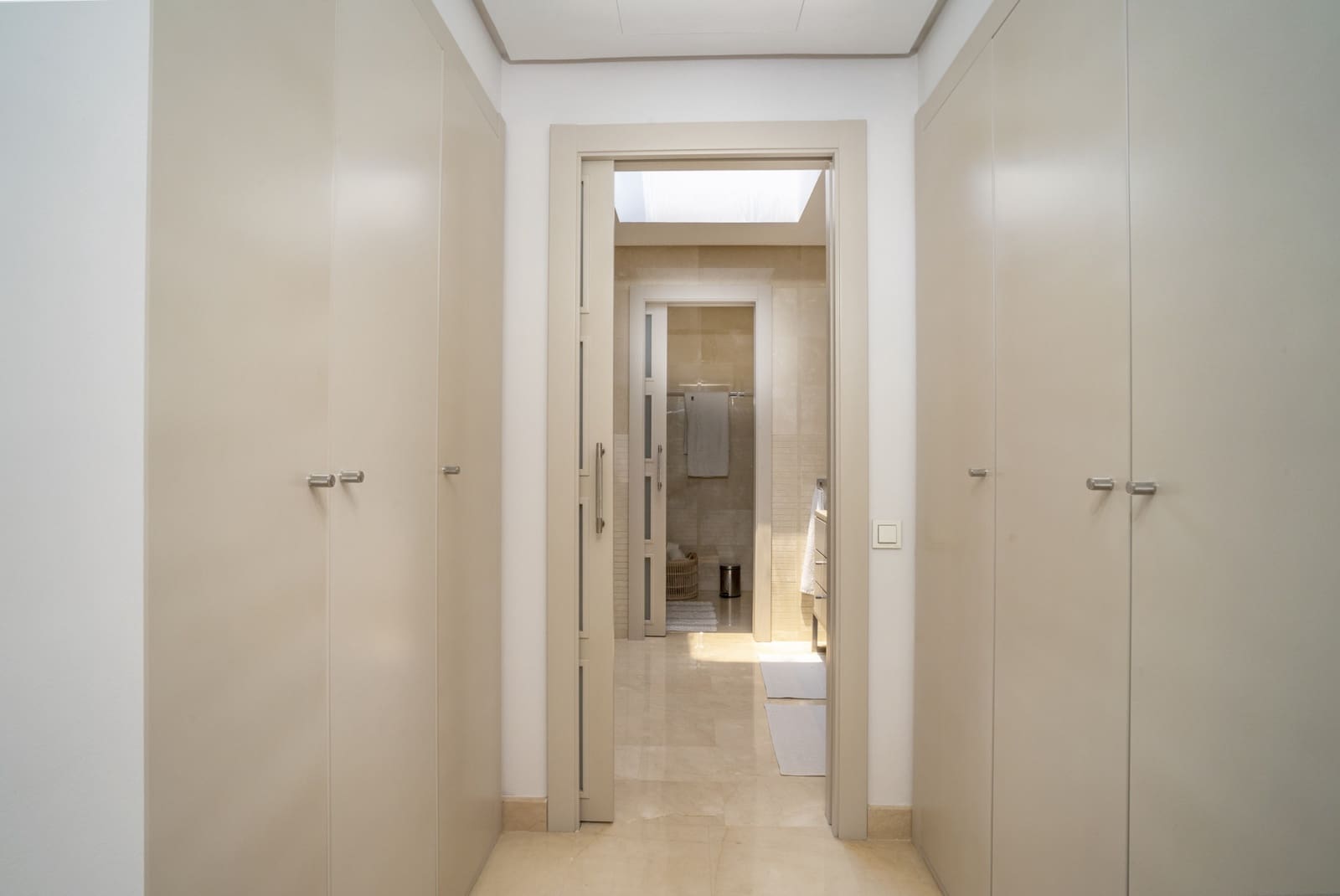 2 soveværelse Penthouse til salg i Marbella med swimmingpool garage - € 2.095.000 (Ref: 9132194)