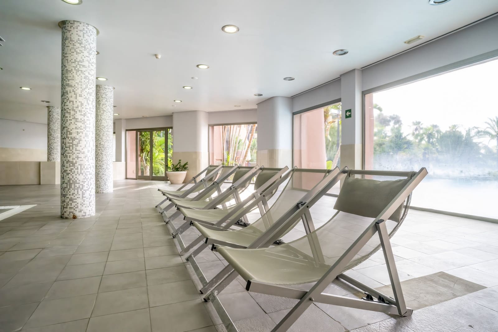 2 soveværelse Penthouse til salg i Marbella med swimmingpool garage - € 2.095.000 (Ref: 9132194)