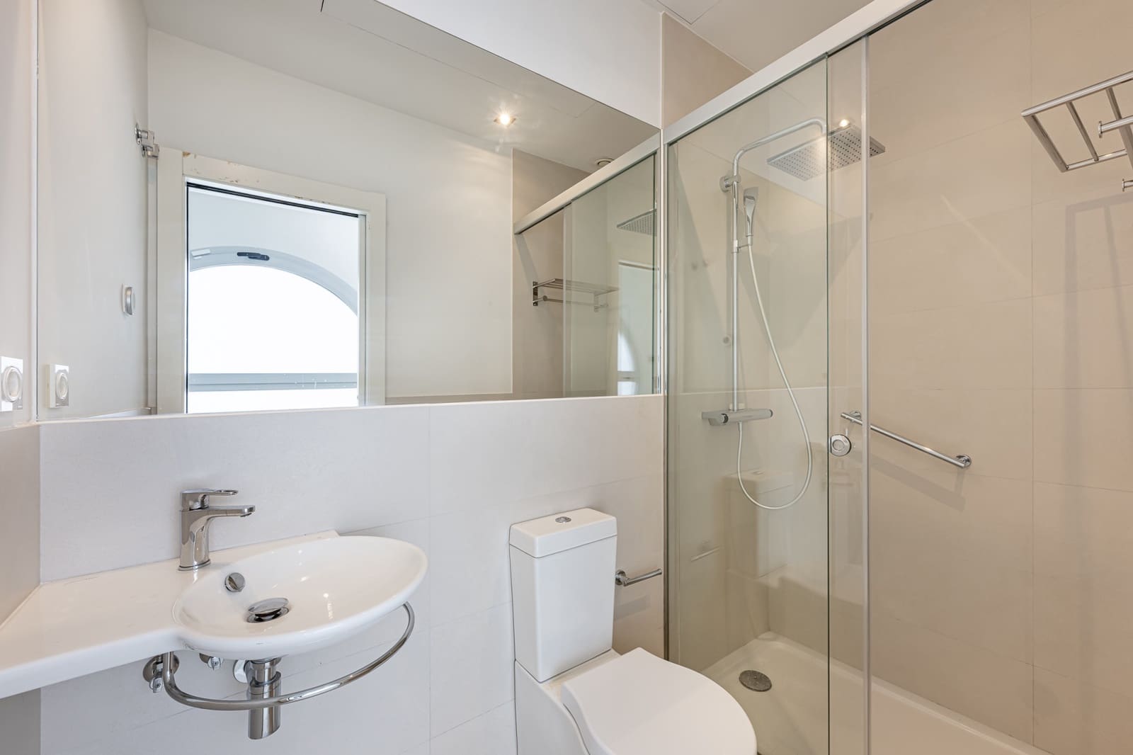   3 soveværelse   feriePenthouse i Benalmadena   med   swimmingpool  garage  - € 3.150 (Ref: 9145298)