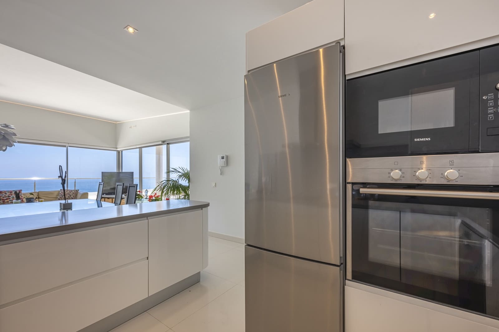   3 soveværelse   feriePenthouse i Benalmadena   med   swimmingpool  garage  - € 3.150 (Ref: 9145298)