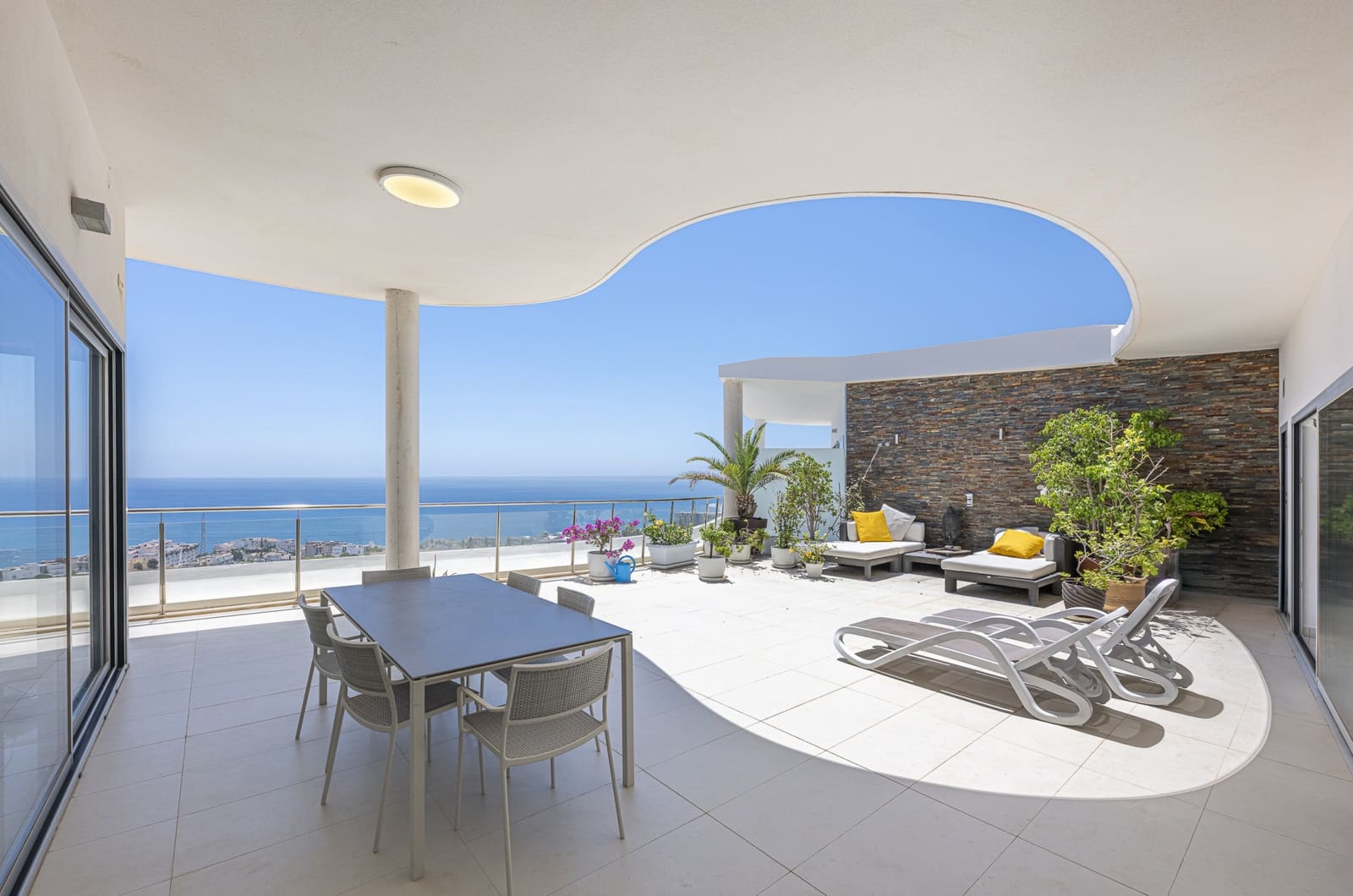   3 soveværelse   feriePenthouse i Benalmadena   med   swimmingpool  garage  - € 3.150 (Ref: 9145298)