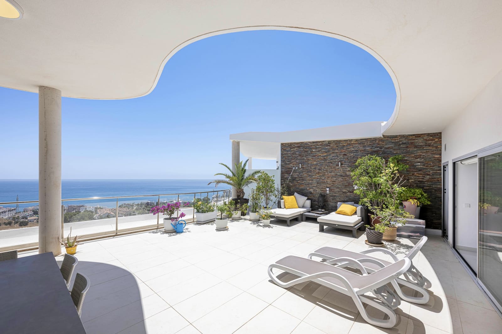   3 soveværelse   feriePenthouse i Benalmadena   med   swimmingpool  garage  - € 3.150 (Ref: 9145298)