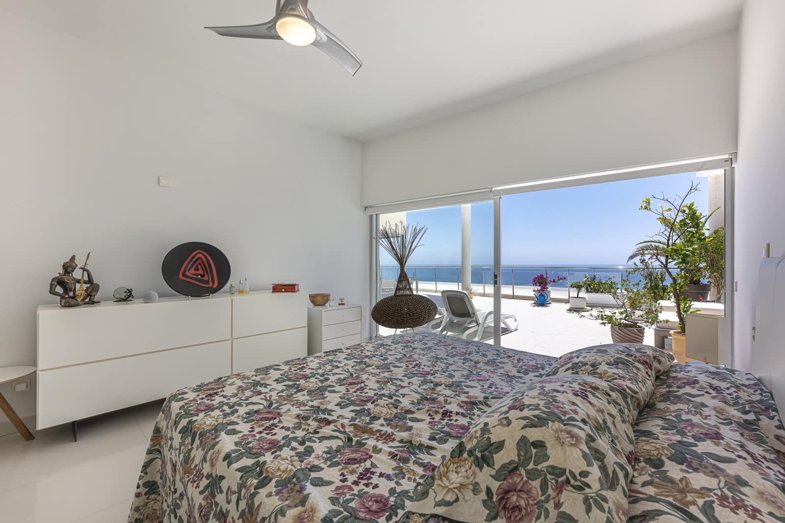   3 soveværelse   feriePenthouse i Benalmadena   med   swimmingpool  garage  - € 3.150 (Ref: 9145298)