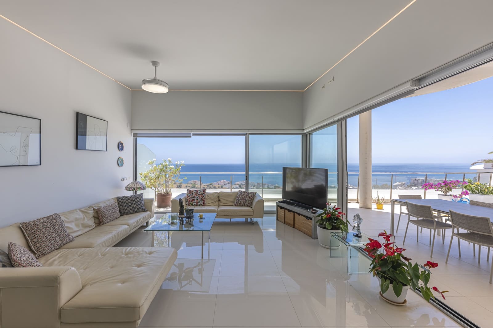   3 soveværelse   feriePenthouse i Benalmadena   med   swimmingpool  garage  - € 3.150 (Ref: 9145298)