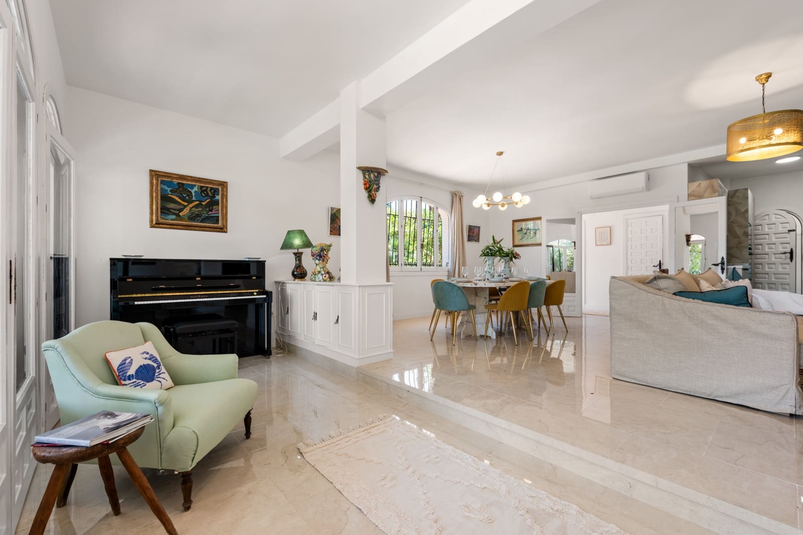 4 quarto Moradia para arrendar em Nueva Andalucia com piscina garagem - 6 500 € (Ref: 9148992)