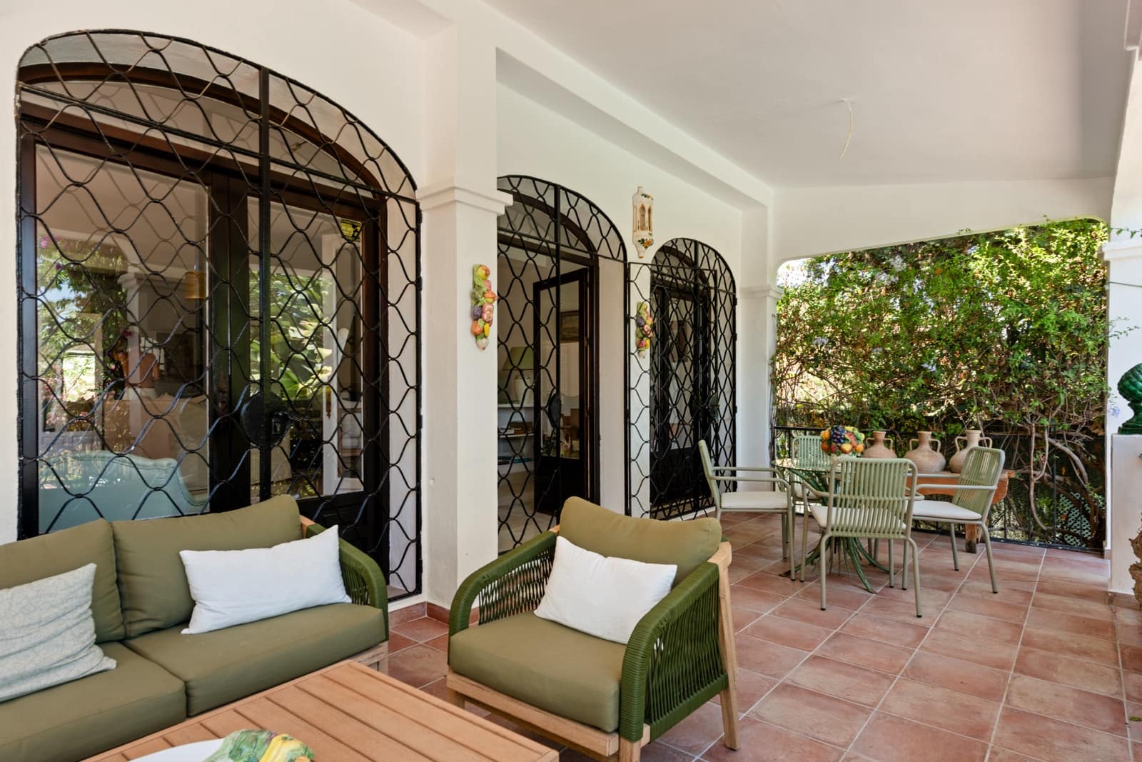 4 quarto Moradia para arrendar em Nueva Andalucia com piscina garagem - 6 500 € (Ref: 9148992)