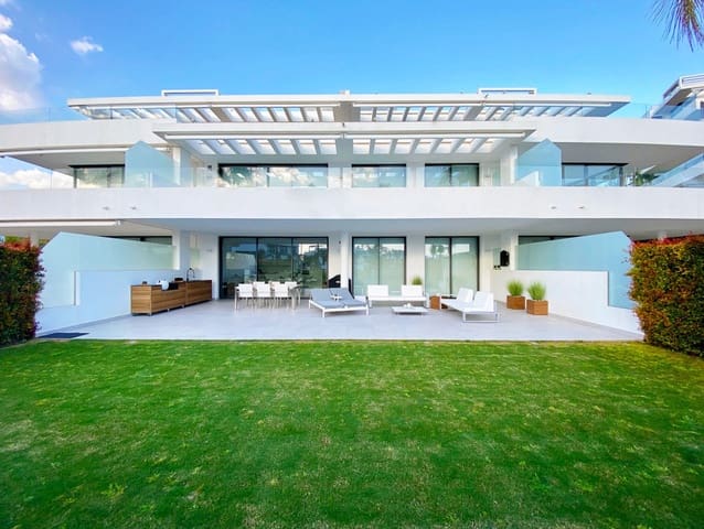 Apartamento de 2 habitaciones en Estepona en alquiler con piscina garaje - 5.000 € (Ref: 9171267)
