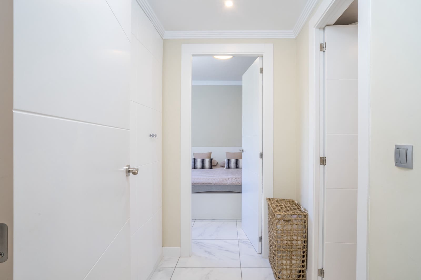 2 bedroom Apartment for sale in Nueva Andalucia with pool - € 499,950 (Ref: 9208200)