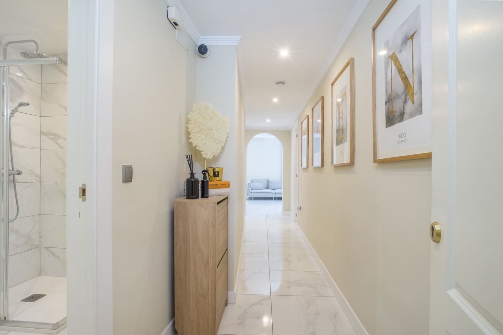 2 bedroom Apartment for sale in Nueva Andalucia with pool - € 499,950 (Ref: 9208200)