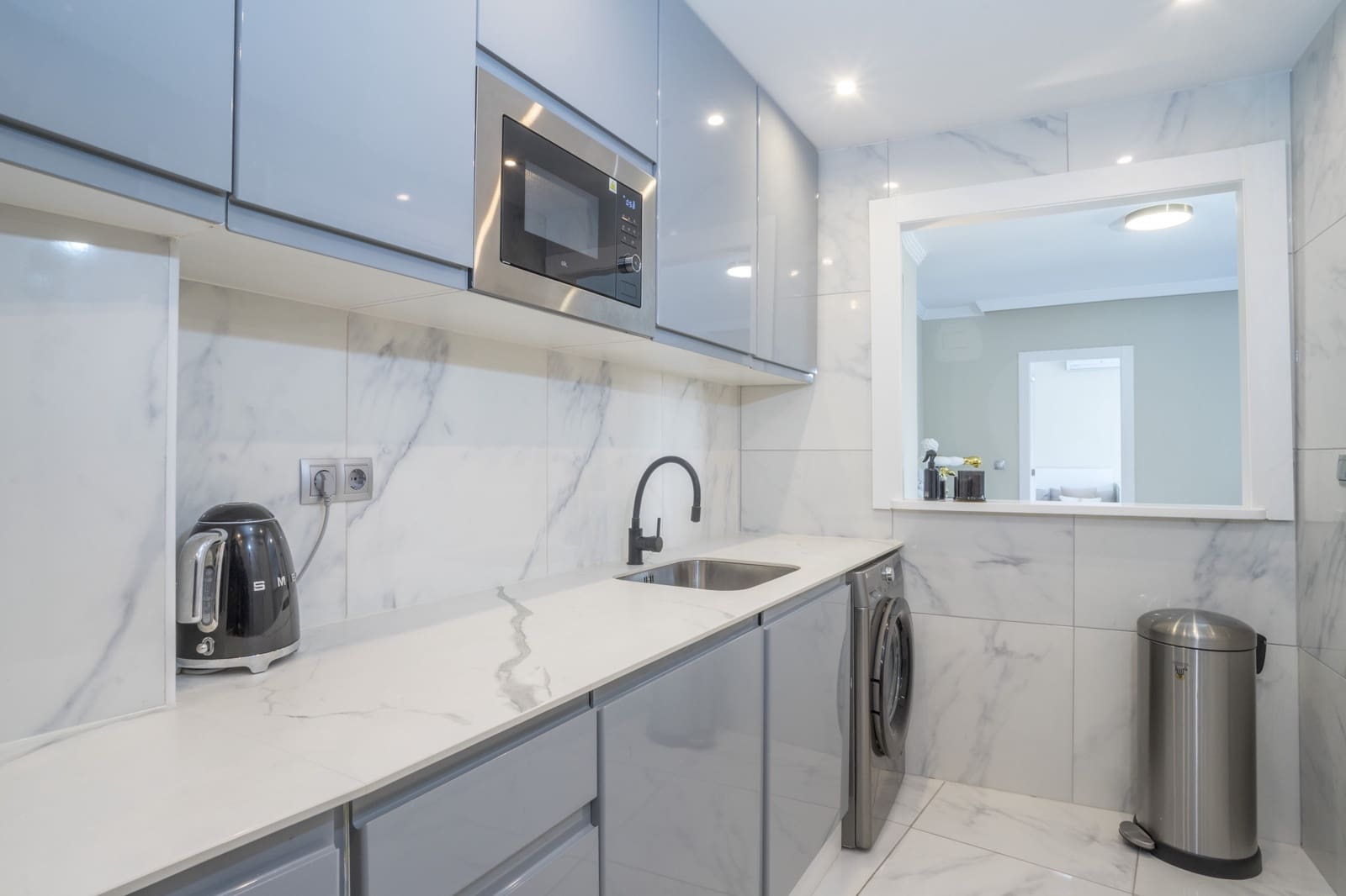 2 bedroom Apartment for sale in Nueva Andalucia with pool - € 499,950 (Ref: 9208200)